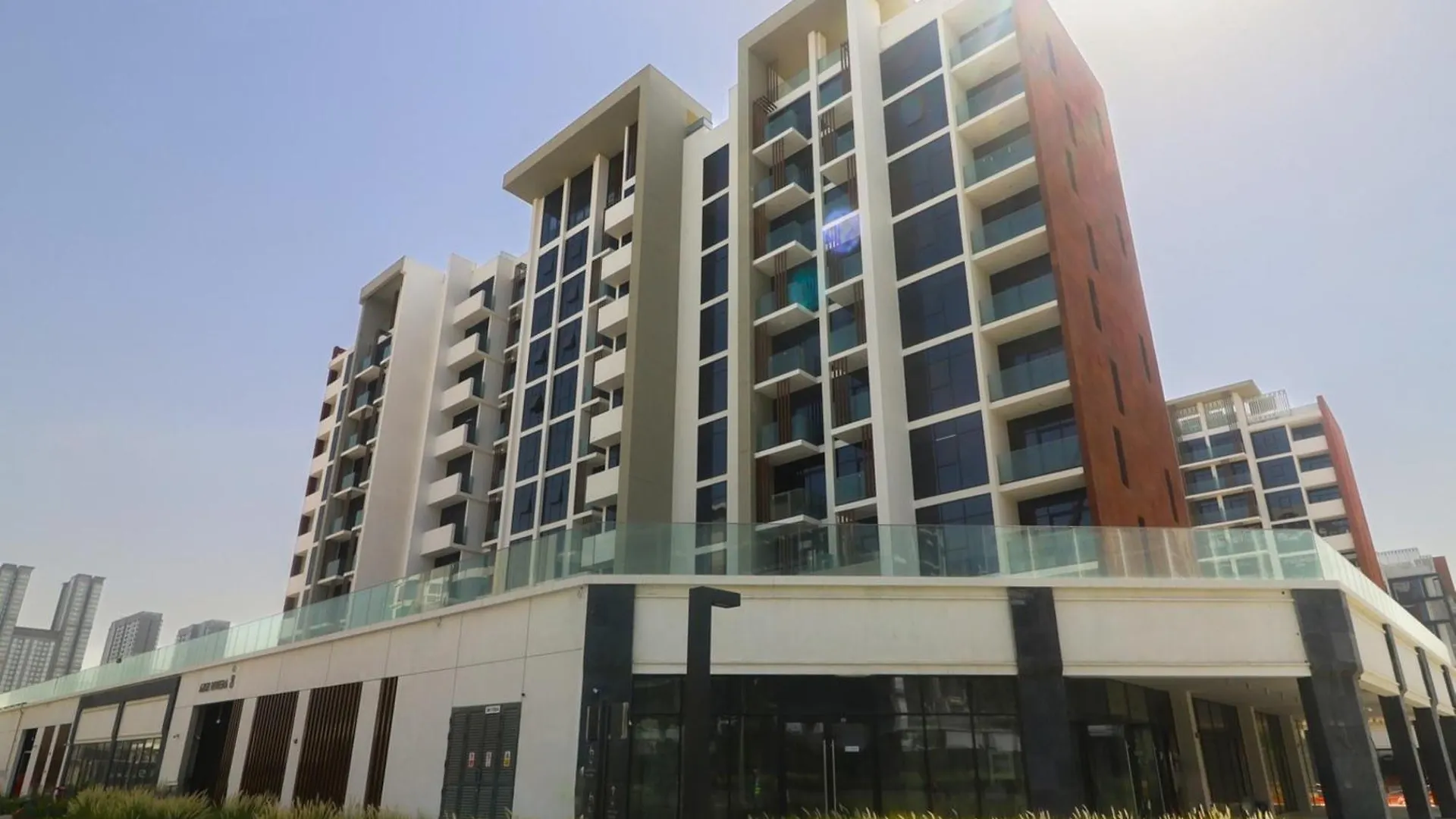 Apartment Near Top Attractions Studio With Modern Lifestyle In Azizi Riviera 8, Al Merkadh By Deluxe Holiday Homes Dubai